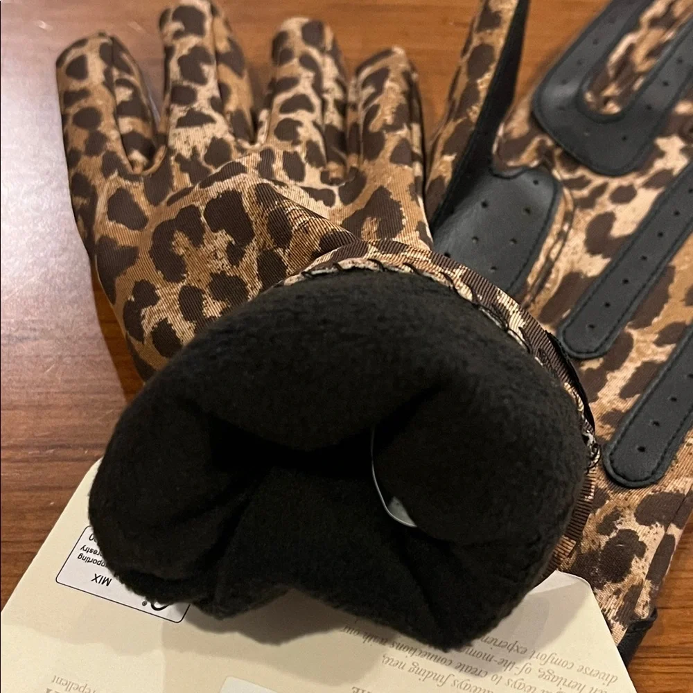 Isotoner Leopard Gloves Smart Dri Water Repellent Smart Torch Women’s Size S/M